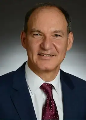 Formal photo of Peter Margolis