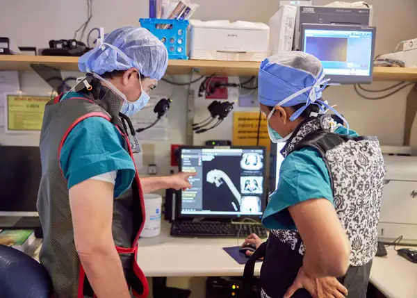 David Morales, MD, and Shabana Shahanavaz, MD, Prep for Procedure with 3D Model of Patient