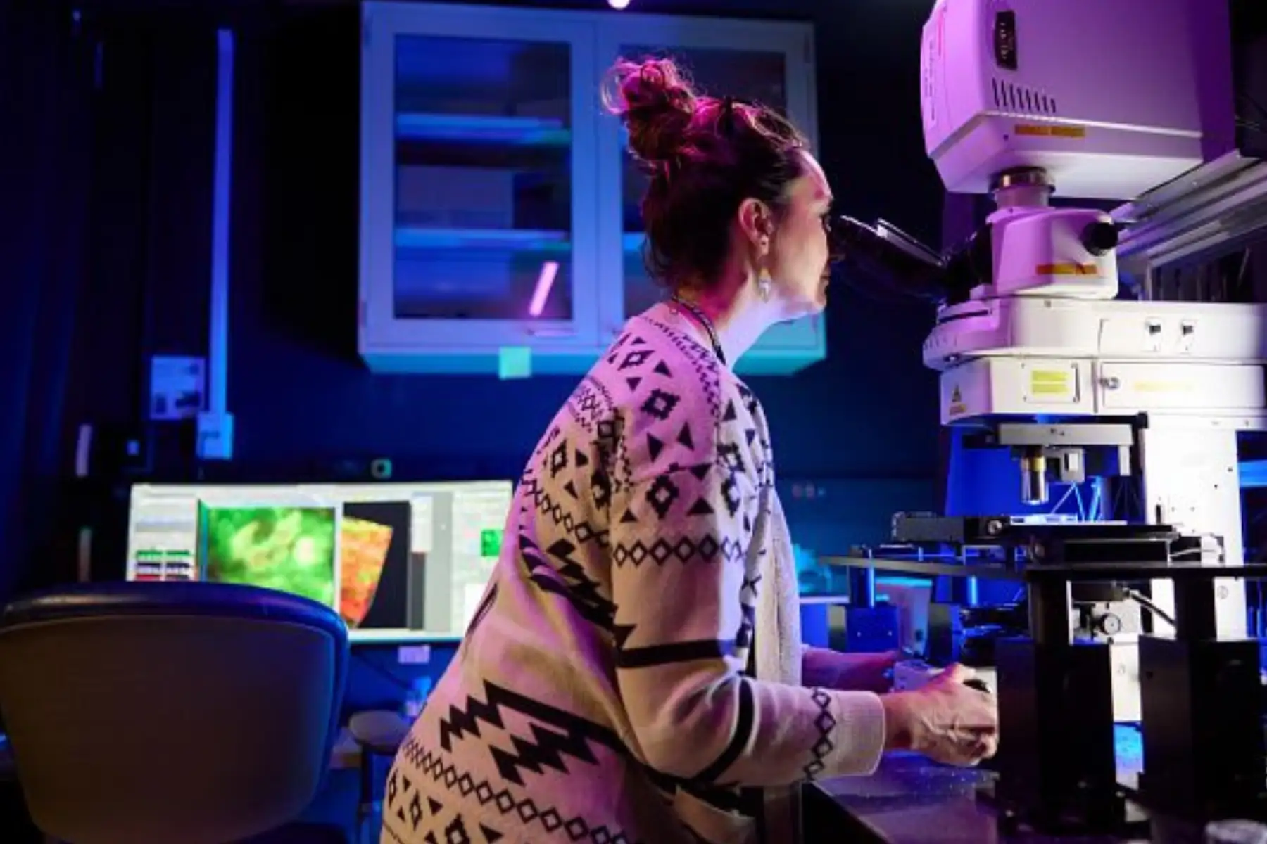Photo of Sarah McLeod, Shared Facilities administrator, in the Bio-Imaging and Analysis Facility